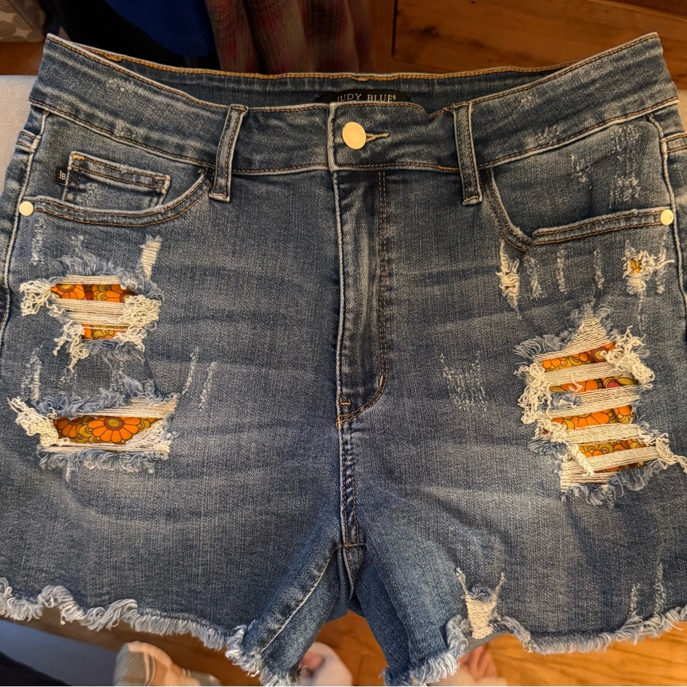 Judy Blue Distressed Jean Shorts Blue